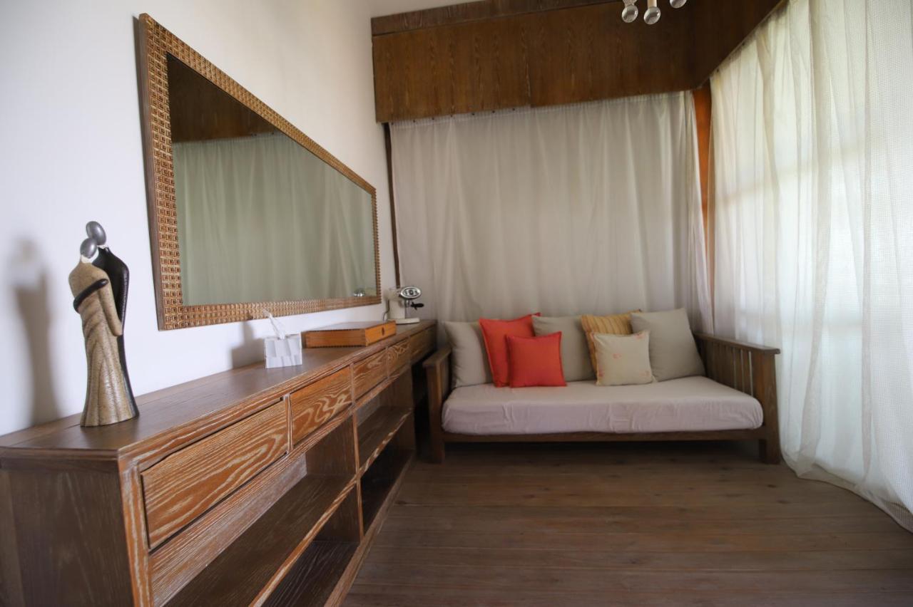 Hotel Lost At Sea Damour Exterior foto